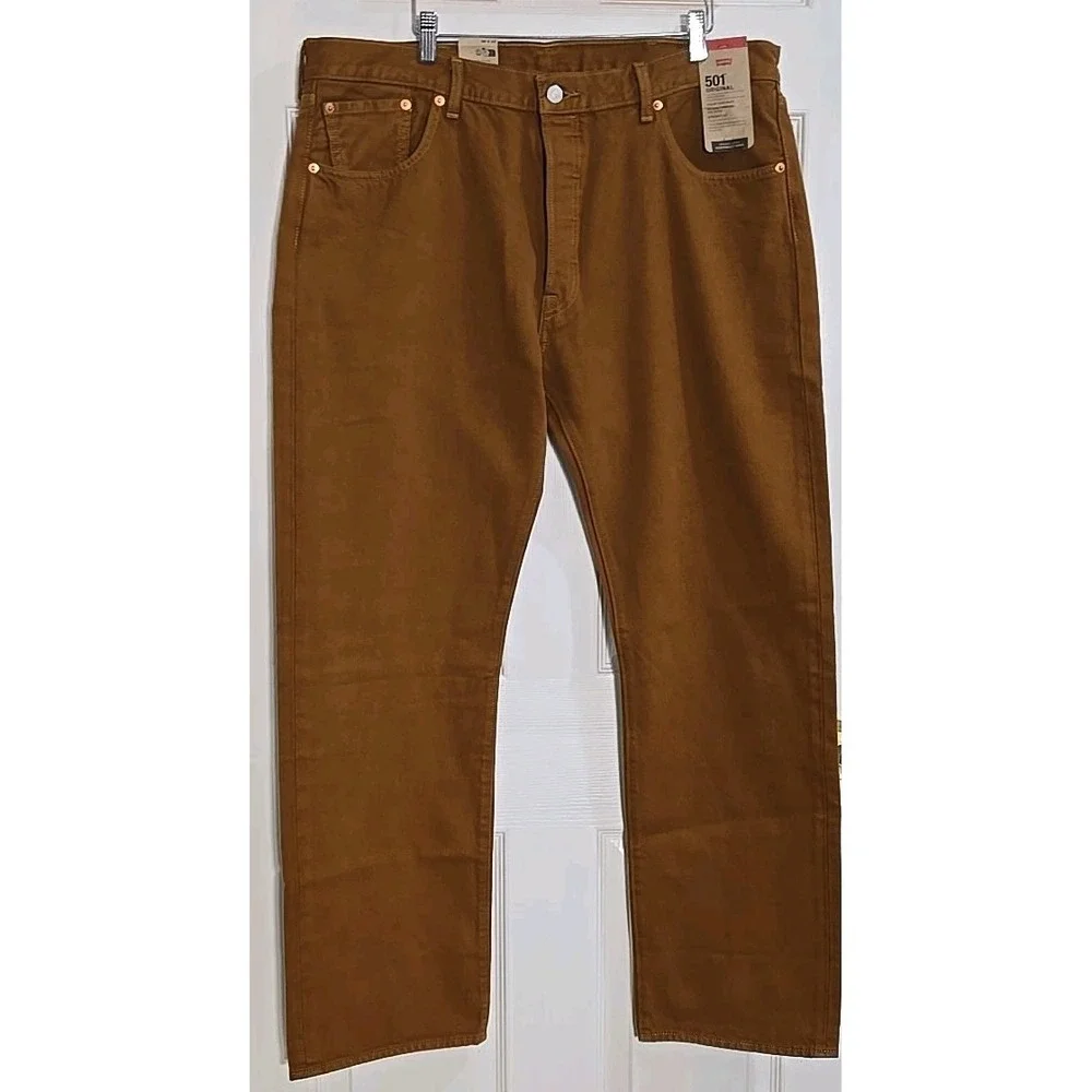 Levi's 501 Mens Jeans 38x32 Straight Leg Brown Sits at Waist Relaxed Thru Thigh